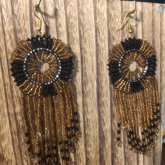 Circular to handmade beaded earrings - Picture 2 of 5